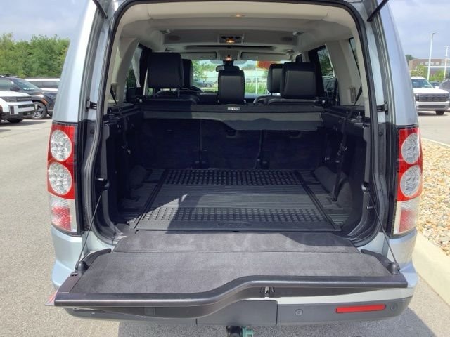 Used 2010 Silver Land Rover HSE image 12