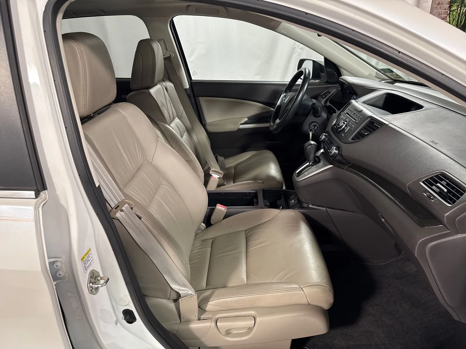 Used 2014 White Diamond Pearl Honda EX-L image 23