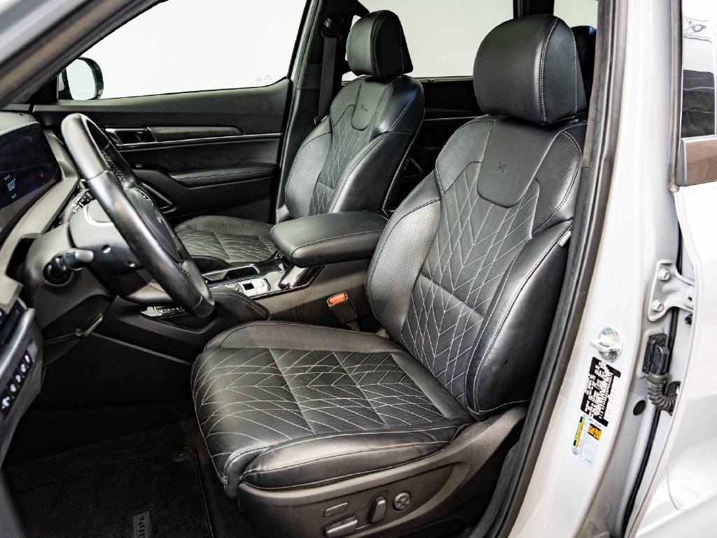 Used 2023 Wolf Gray Kia SX-Prestige X-Line image 23