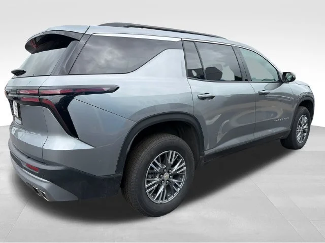 Used 2026 Sterling Gray Metallic Chevrolet LT image 7