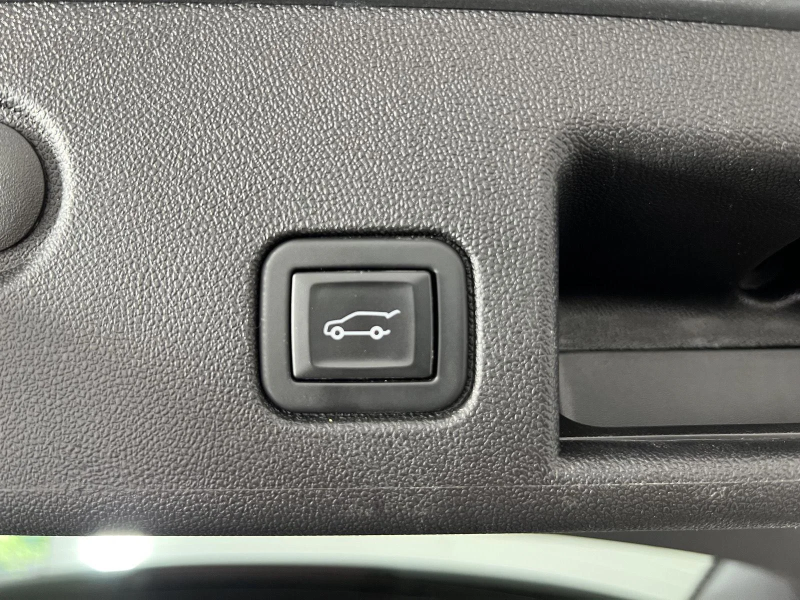 Used 2024 Sterling Gray Metallic Chevrolet LT image 21
