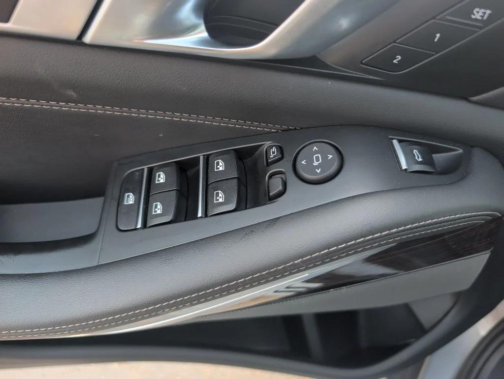 Used 2026 Gray BMW xDrive40i image 17
