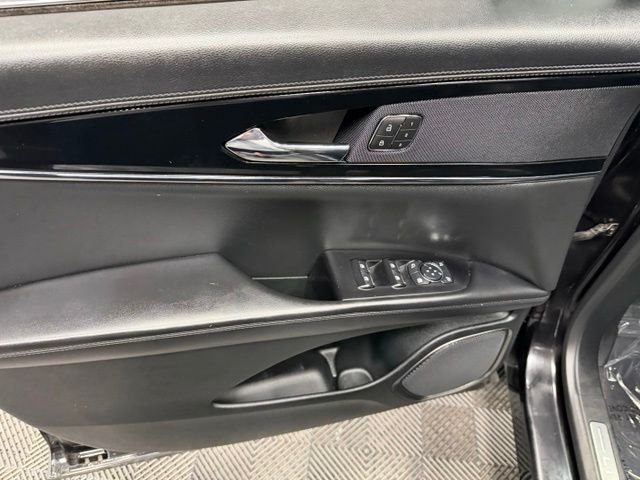 Used 2023 Infinite Black Metallic Lincoln Reserve image 15