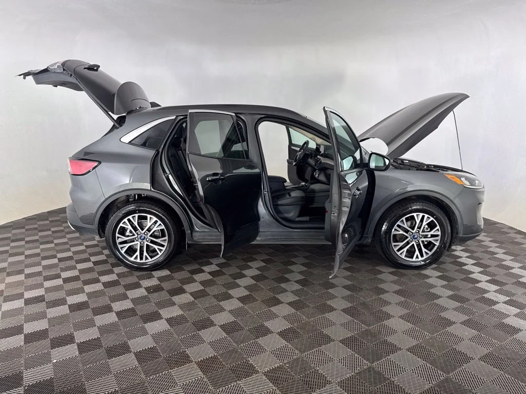 Used 2020 Gray Ford SEL image 14