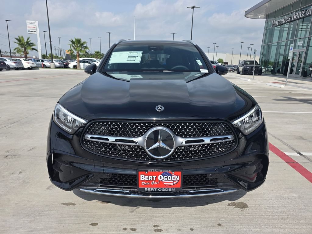 New 2026 Black Mercedes-Benz GLC 300 image 2