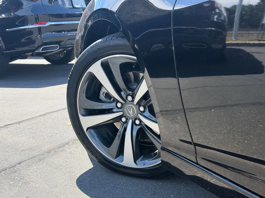 Certified Used 2025 Majestic Black Pearl Acura TECH image 9