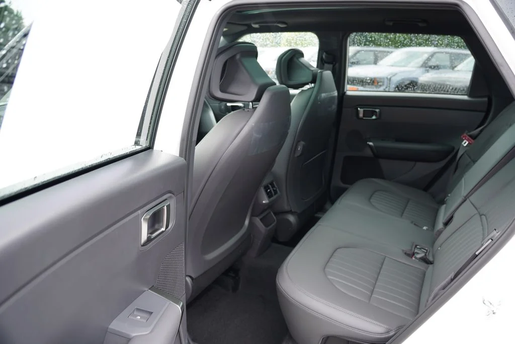 New 2027 Snow White Pearl Kia X-Line S image 11