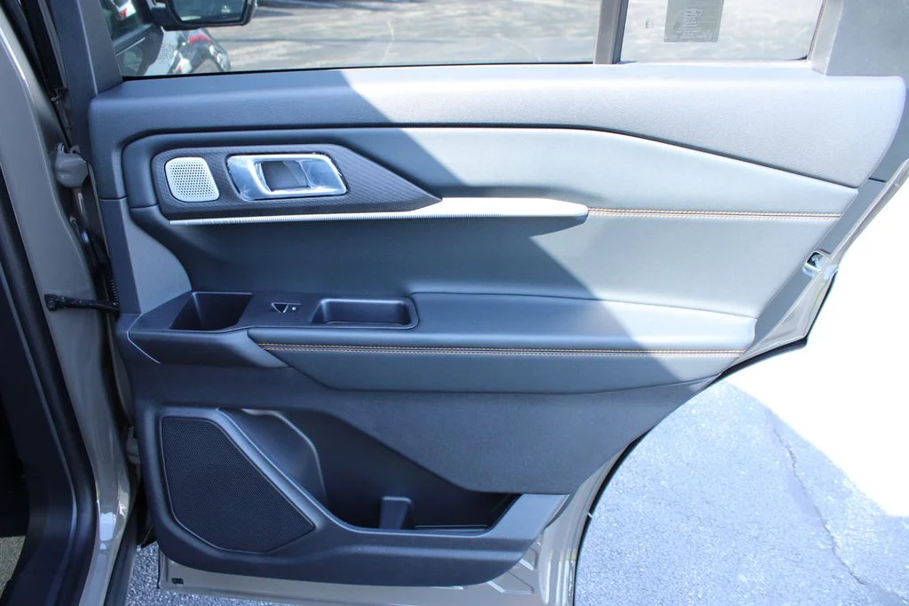 New 2026 Marsh Gray Ford Tremor® image 17