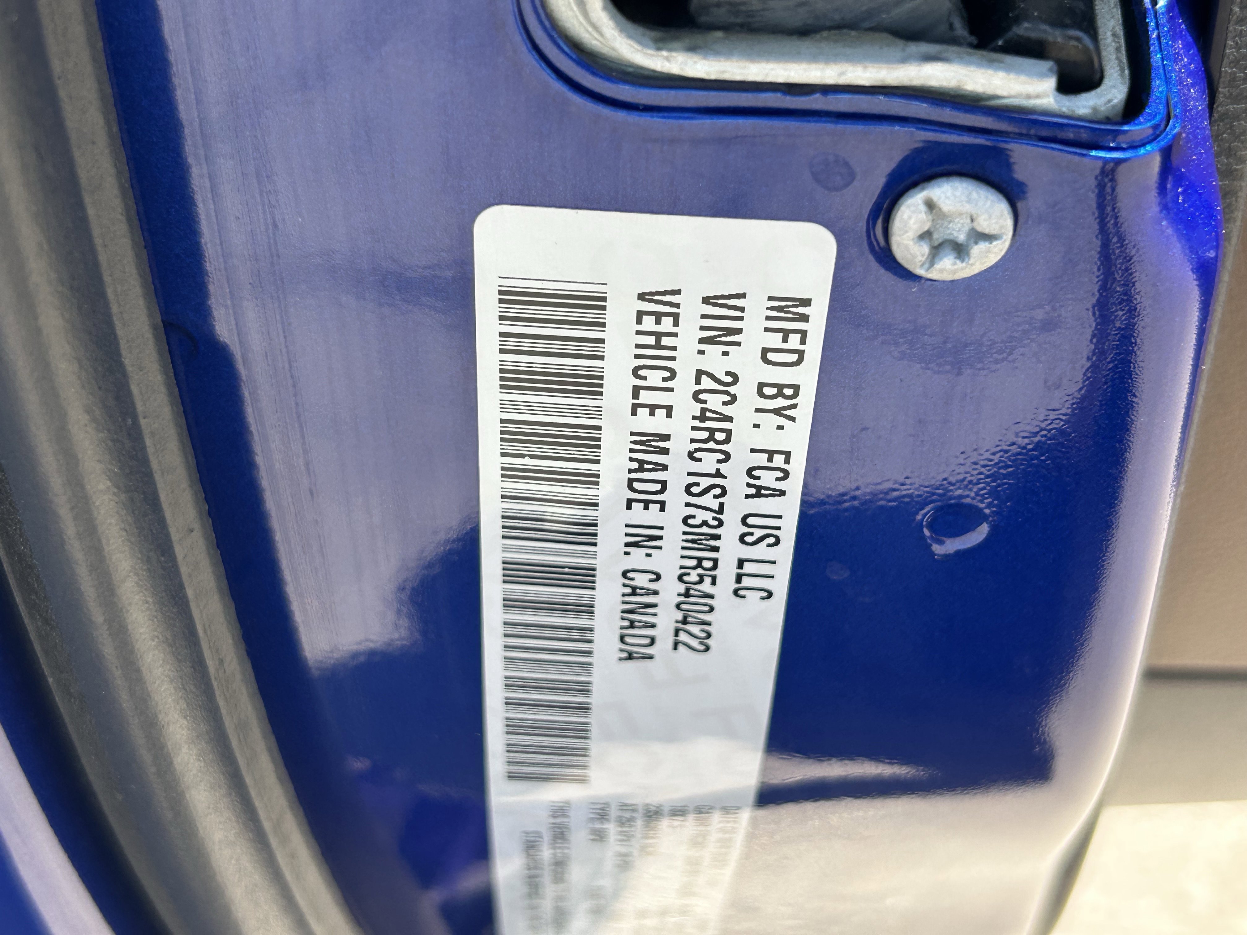 Used 2021 Ocean Blue Metallic Chrysler Hybrid Limited image 35