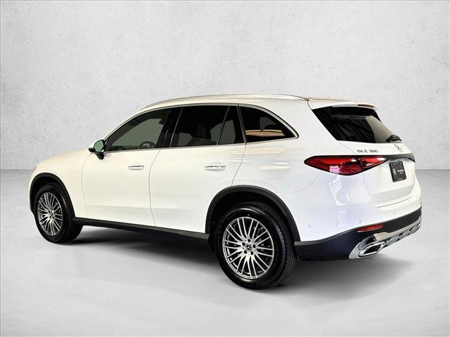 New 2026 Polar White Mercedes-Benz GLC 300 image 37