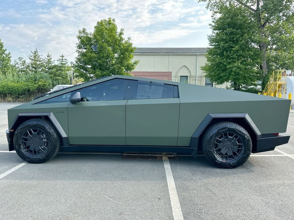Used 2024 Tesla Cybertruck Base with VIN 7G2CEHED6RA005804 for sale in Paramus, NJ