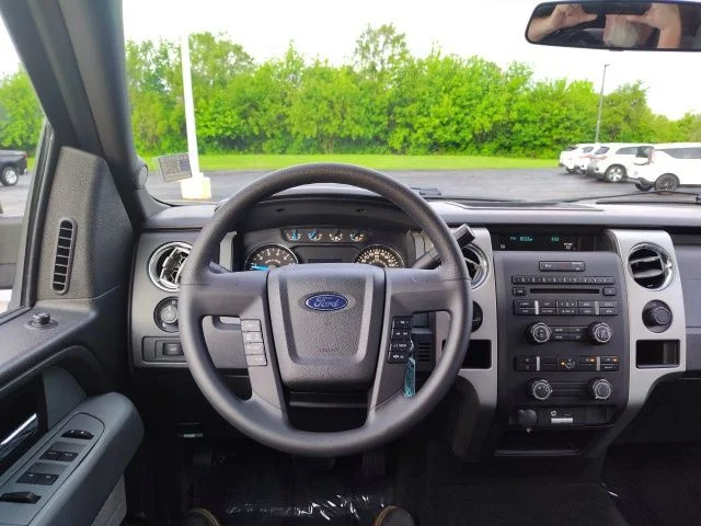 Used 2014 Black Ford XLT image 15