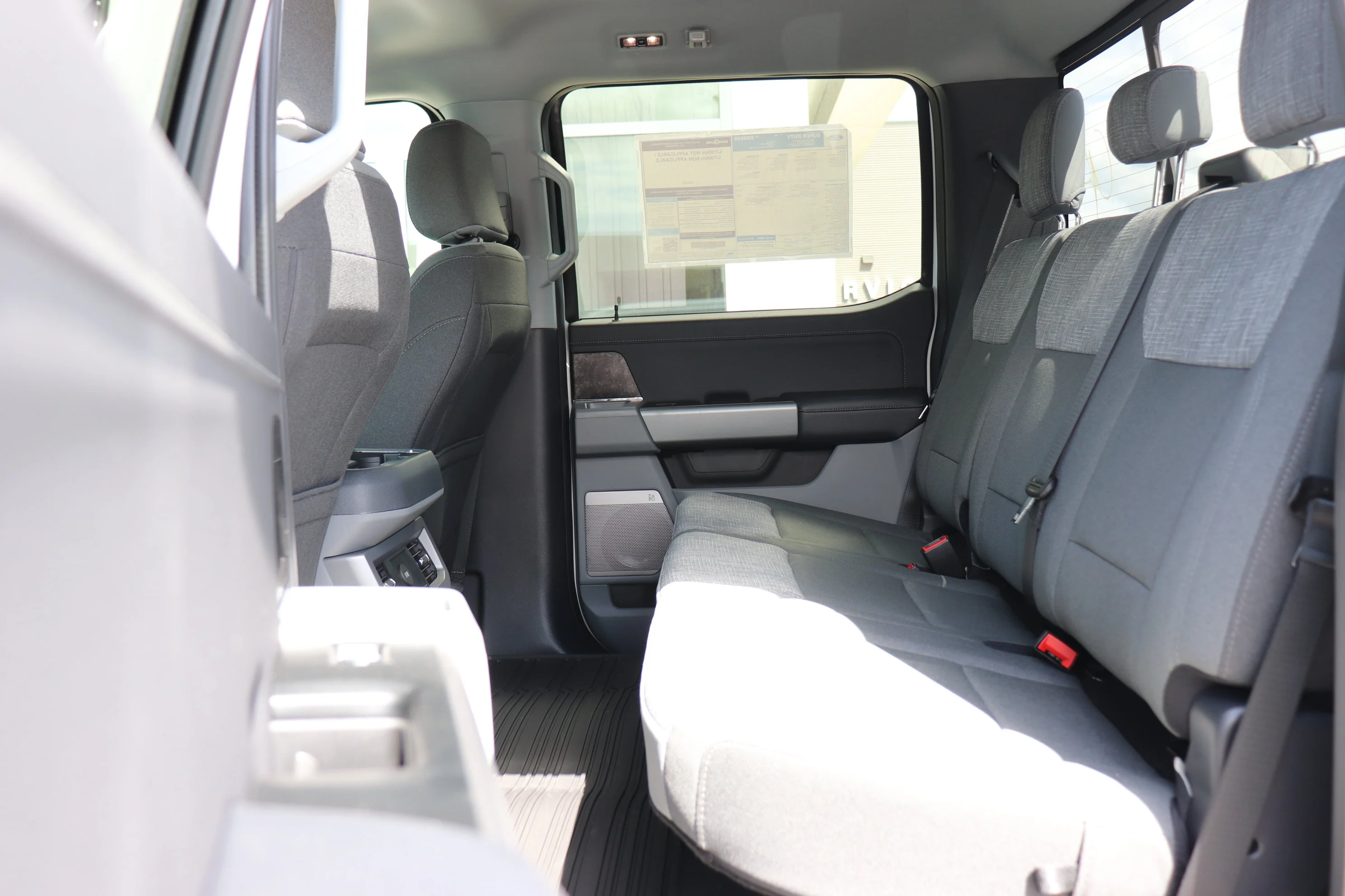 New 2026 OXFORD WHITE Ford XLT image 11