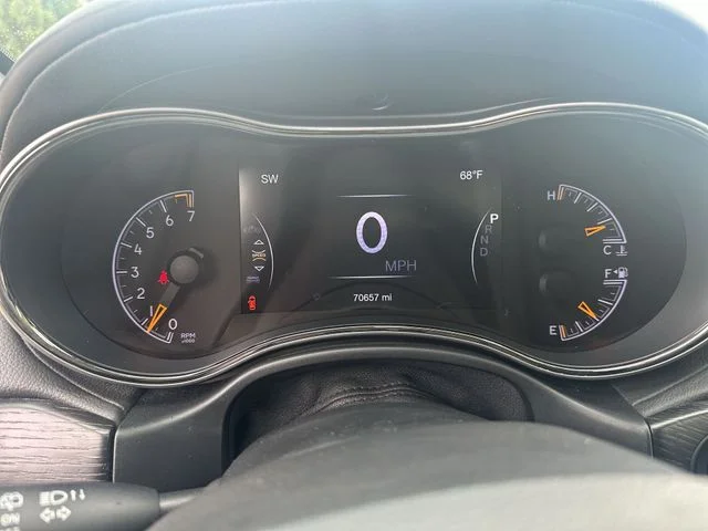 Used 2019 White Jeep Overland image 13