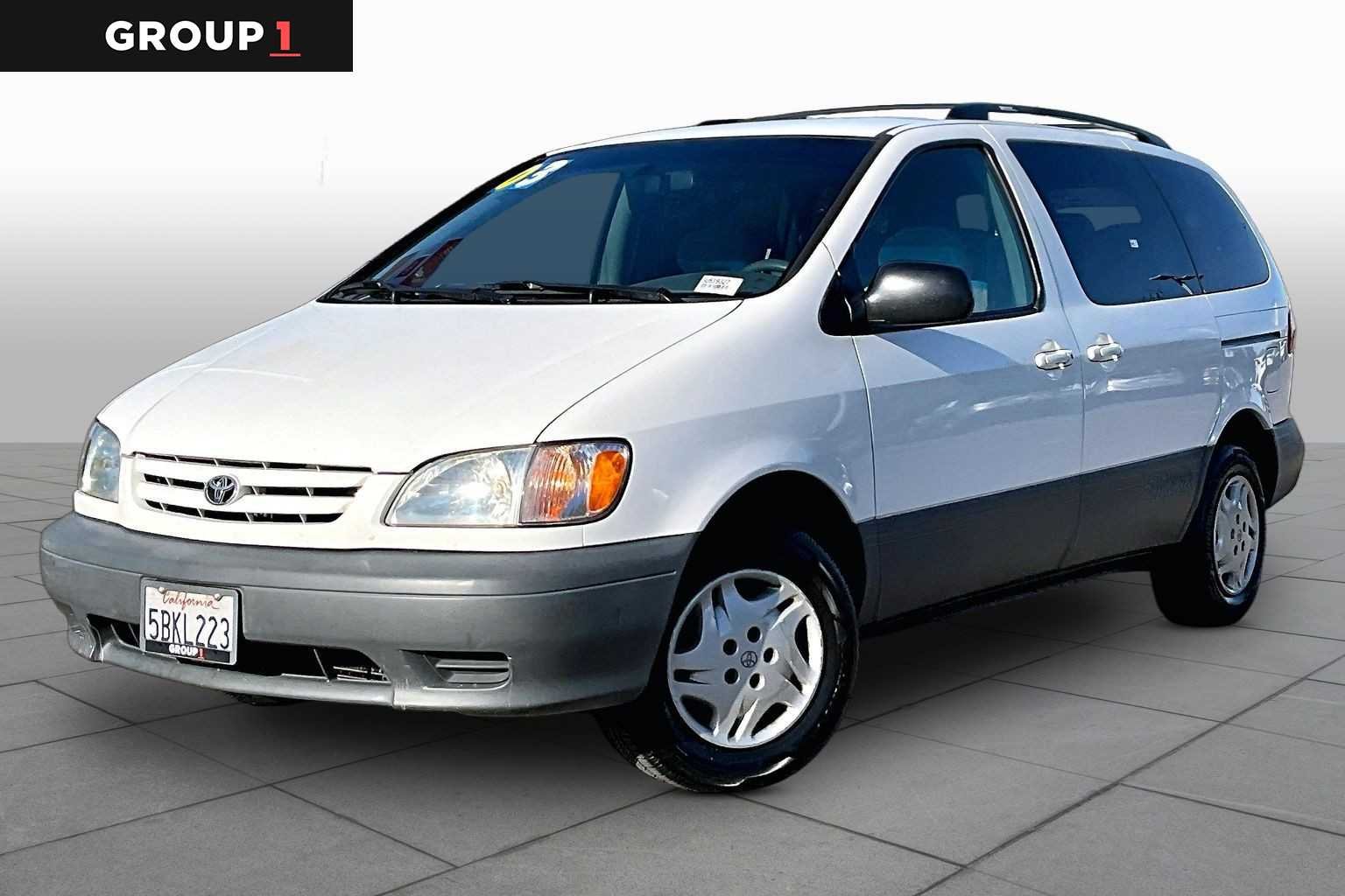 2003 Toyota Sienna LE