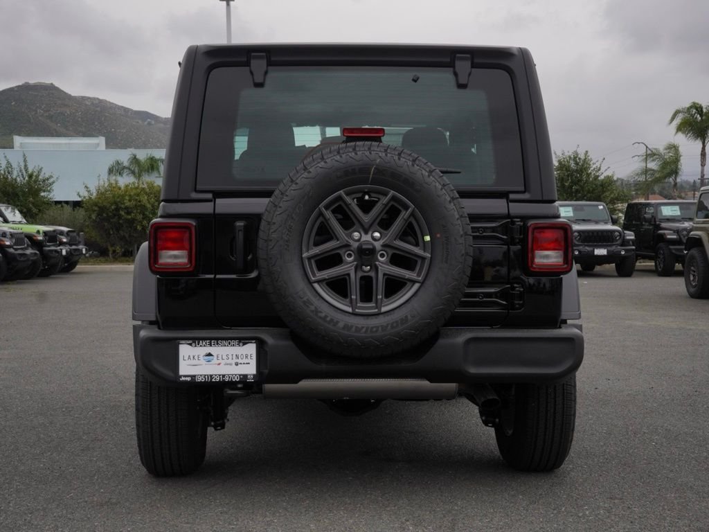 New 2026 Black Clear-Coat Exterior Paint Jeep Sport image 4