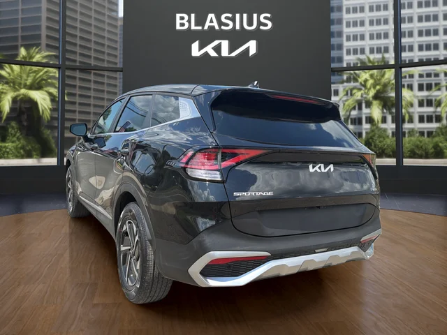 Used 2023 Black Kia LX image 3