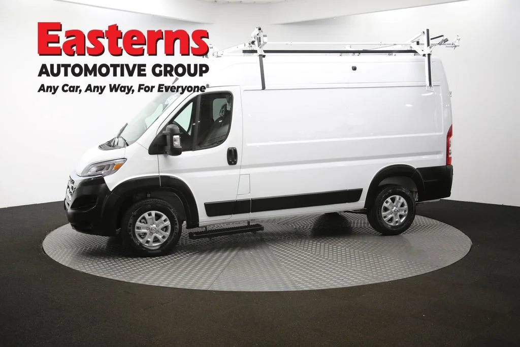 Used 2025 White Ram Base image 59