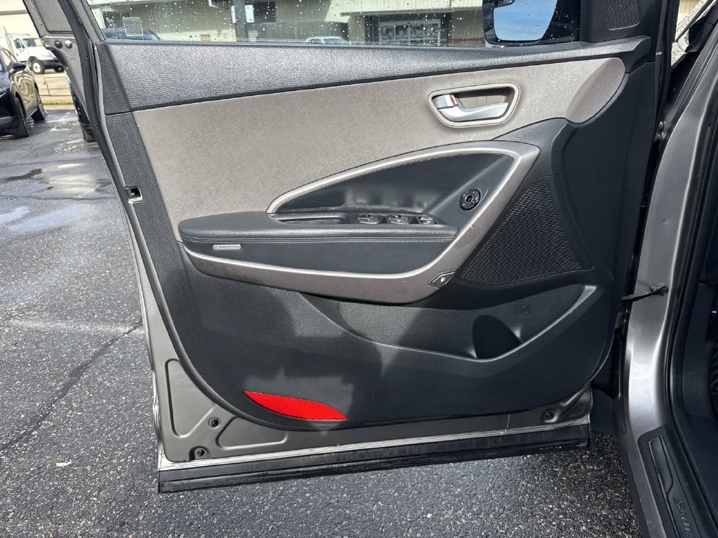Used 2016 Gray Hyundai 2.4 Base image 15