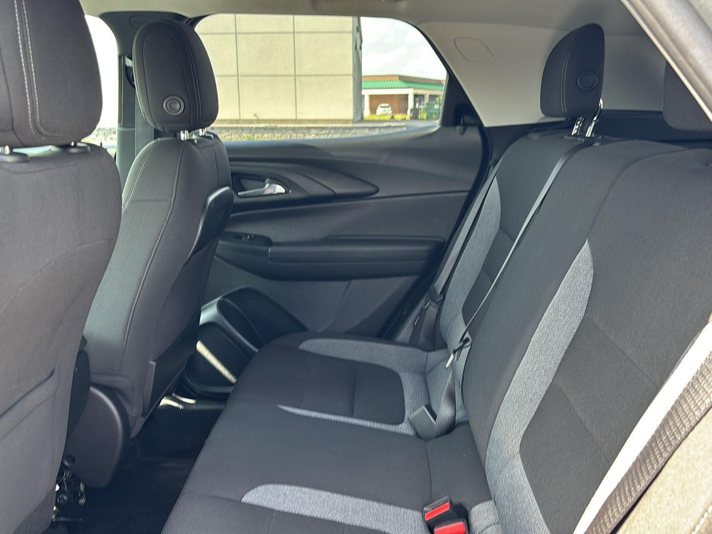 Used 2023 Sterling Gray Metallic Chevrolet LT image 27