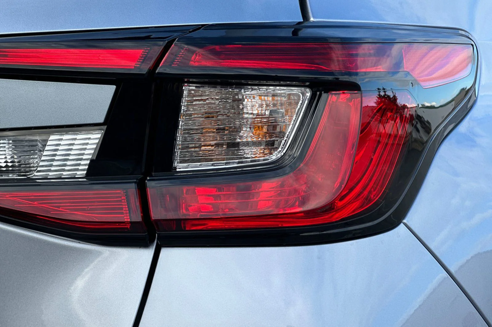 New 2026 ICE SILVER METALLIC Subaru Wilderness image 34