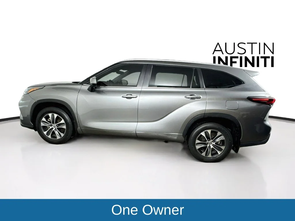 Used 2026 Gray Toyota XLE image 4