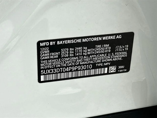 Used 2023 White BMW xDrive30i image 34