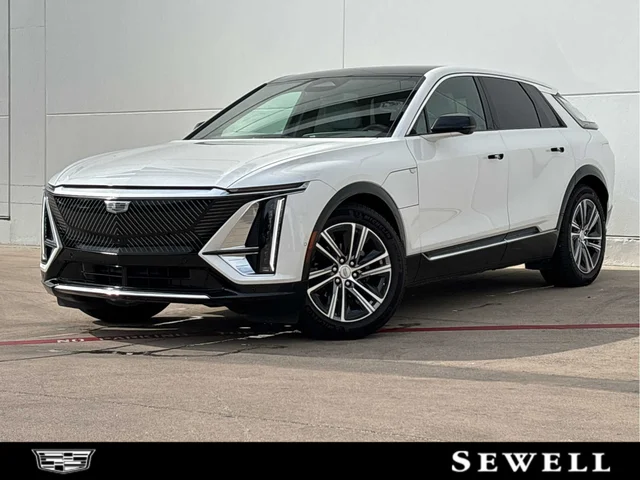 2024 Cadillac LYRIQ Luxury 1