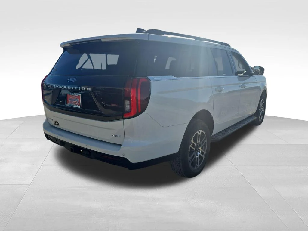New 2026 Star White Metallic Tri-Coat Ford MAX Active image 7