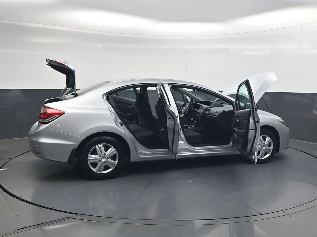 Used 2015 Silver Honda LX image 46