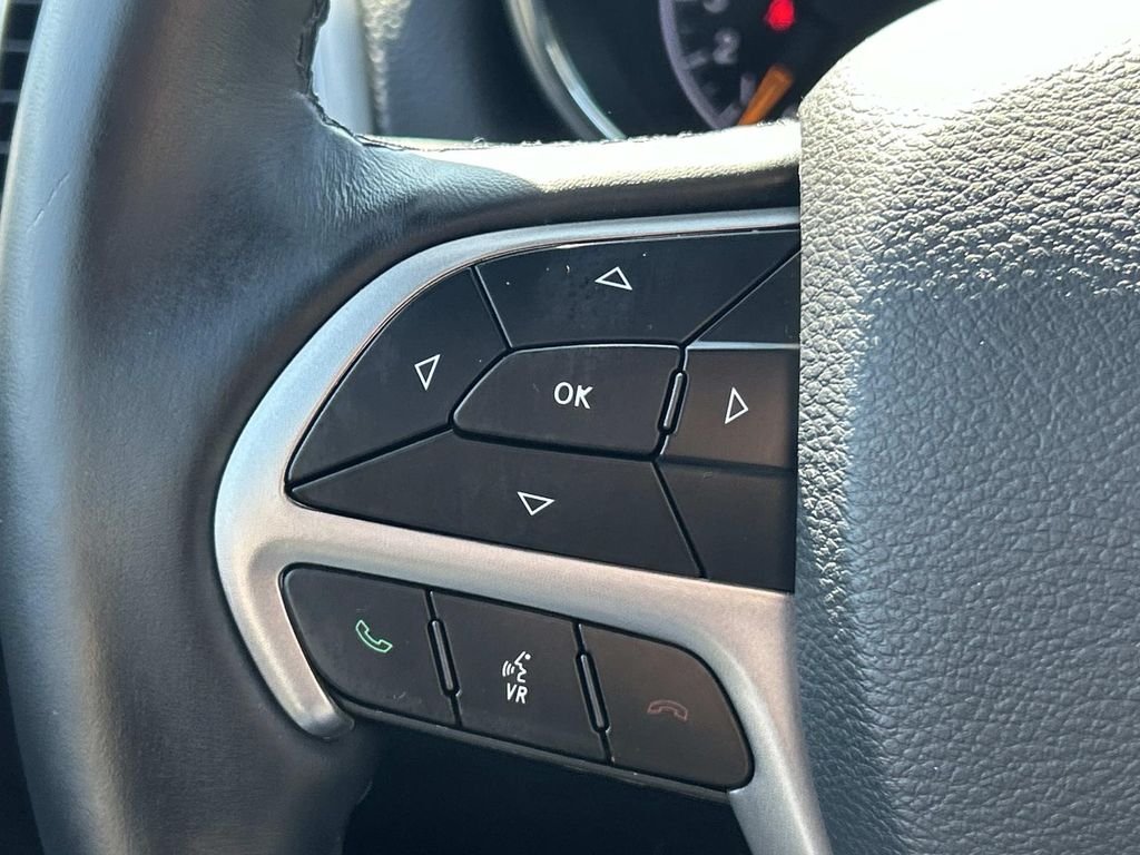 Used 2019 White Jeep Limited image 17