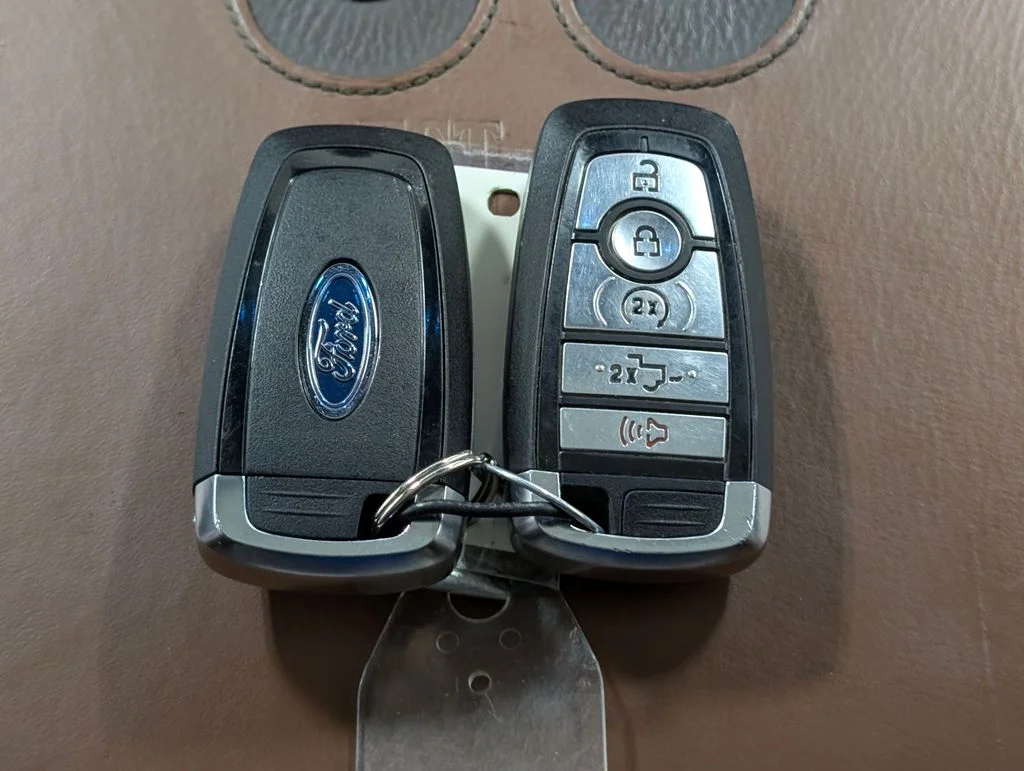 Certified Used 2024 Agate Black Metallic Ford King Ranch image 33