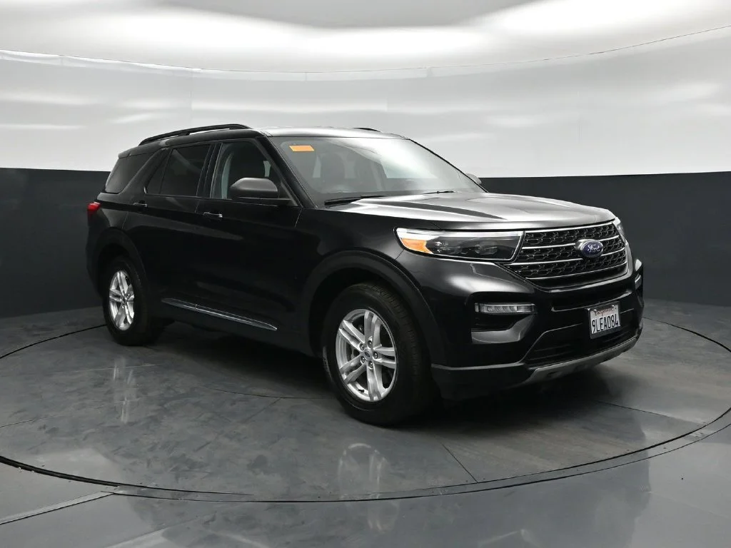Certified Used 2023 Black Ford XLT image 55