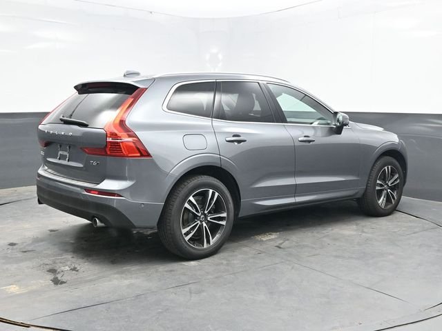 Used 2019 Gray Volvo T6 Momentum image 8
