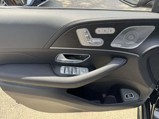 New 2026 Black Mercedes-Benz GLE 450 image 16