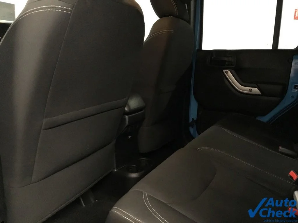 Used 2018 Blue Jeep Unlimited Sahara image 30