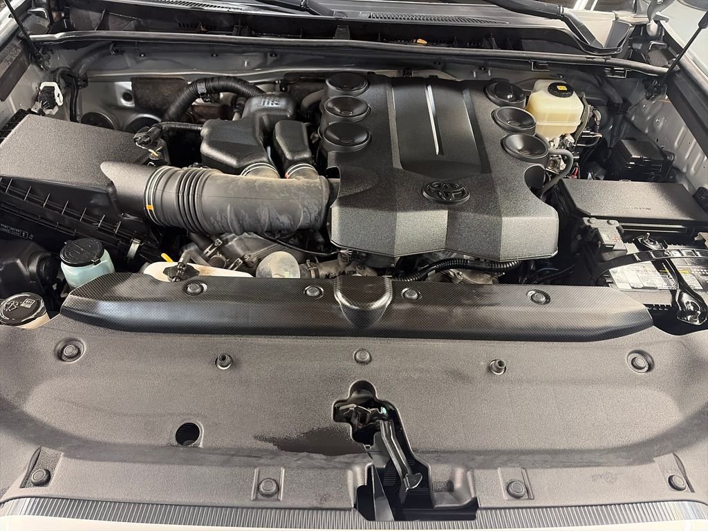 Certified Used 2020 Silver Toyota SR5 Premium image 9
