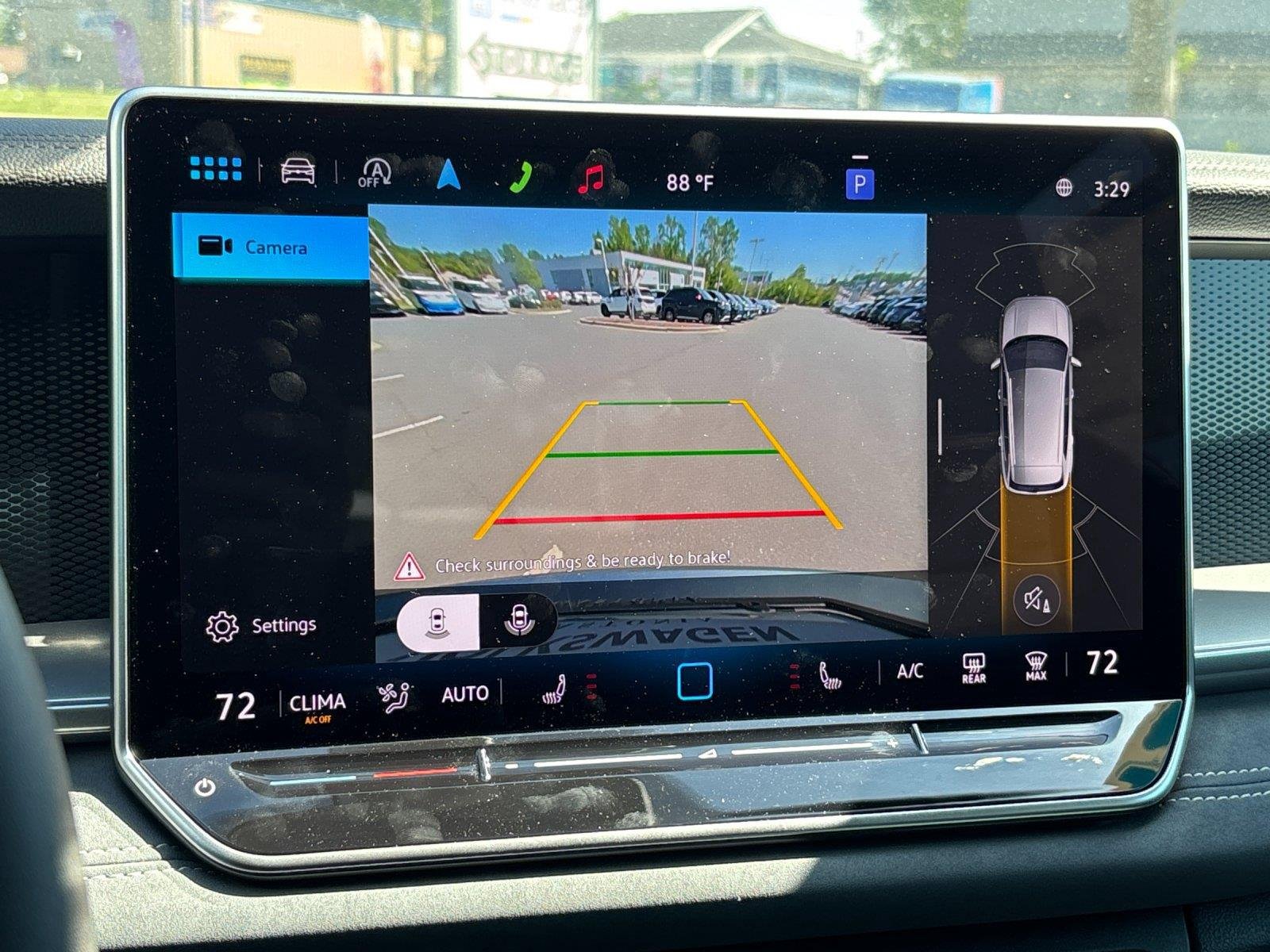 2025 Volkswagen Tiguan SE - Photo 25