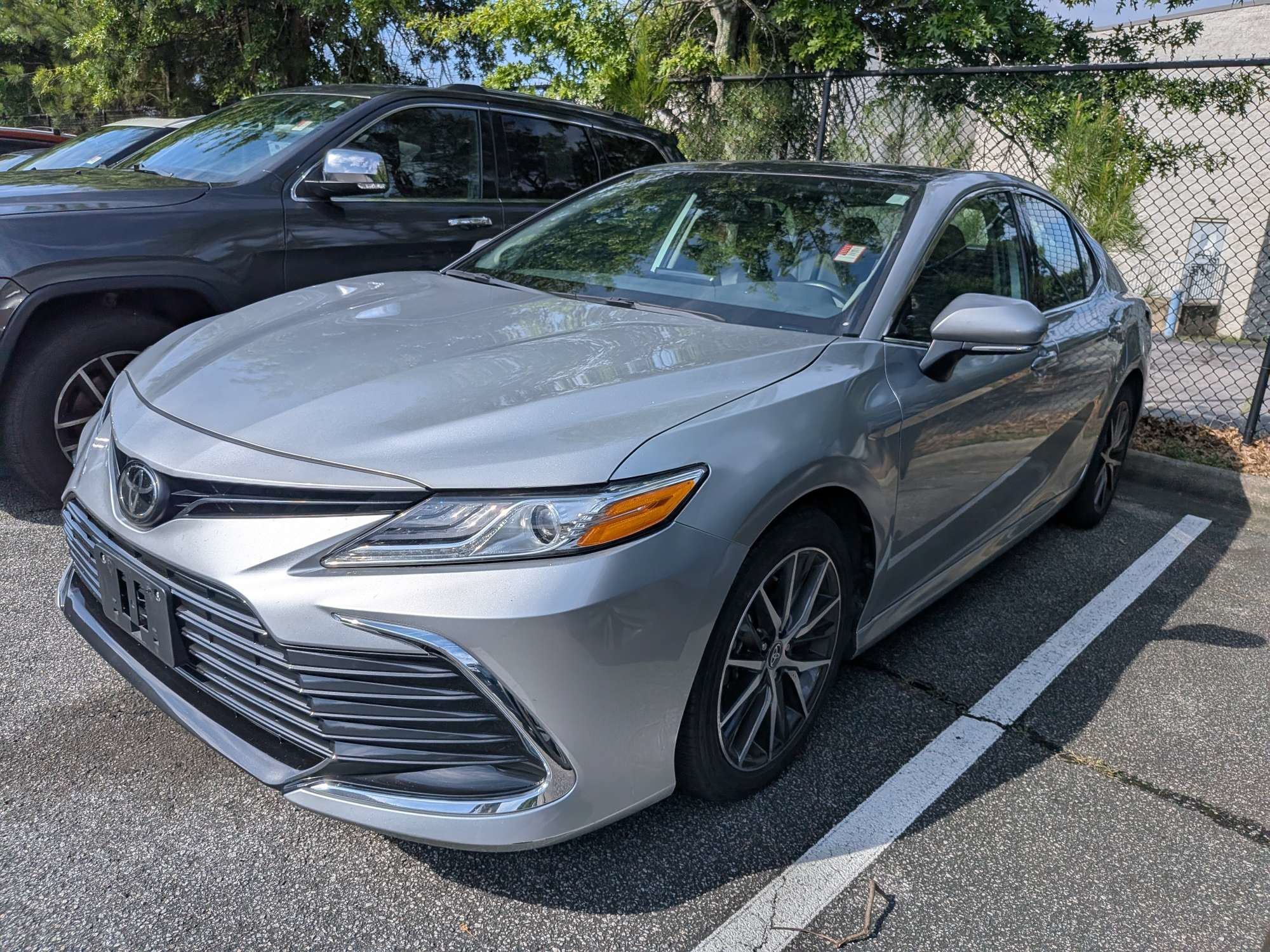 Used 2024 Silver Toyota XLE image 4