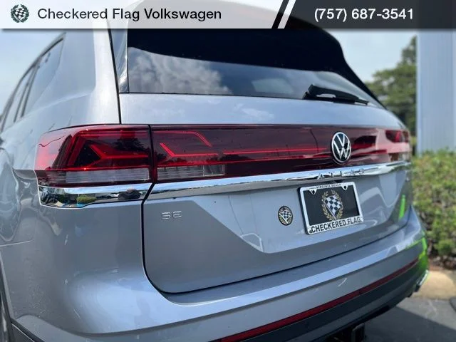New 2026 Silver Volkswagen 2.0T SE w/Technology image 9