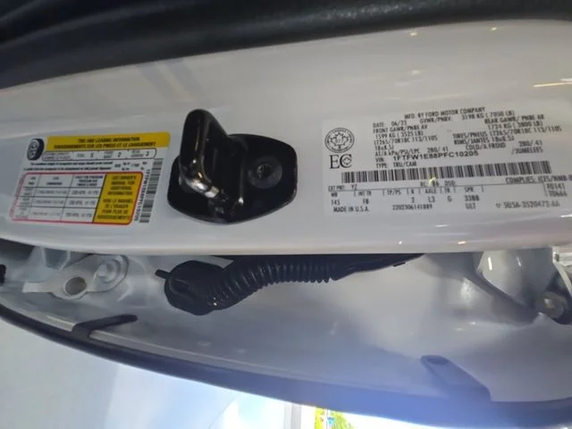 Certified Used 2023 Oxford White Ford XLT image 25