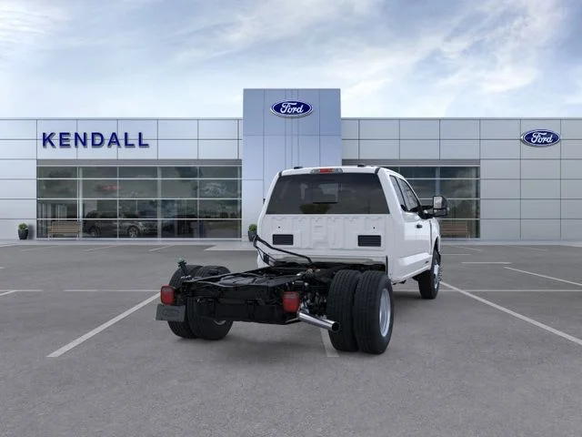 2025 Ford F-350 Super Duty Chassis Cab XL - Photo 8