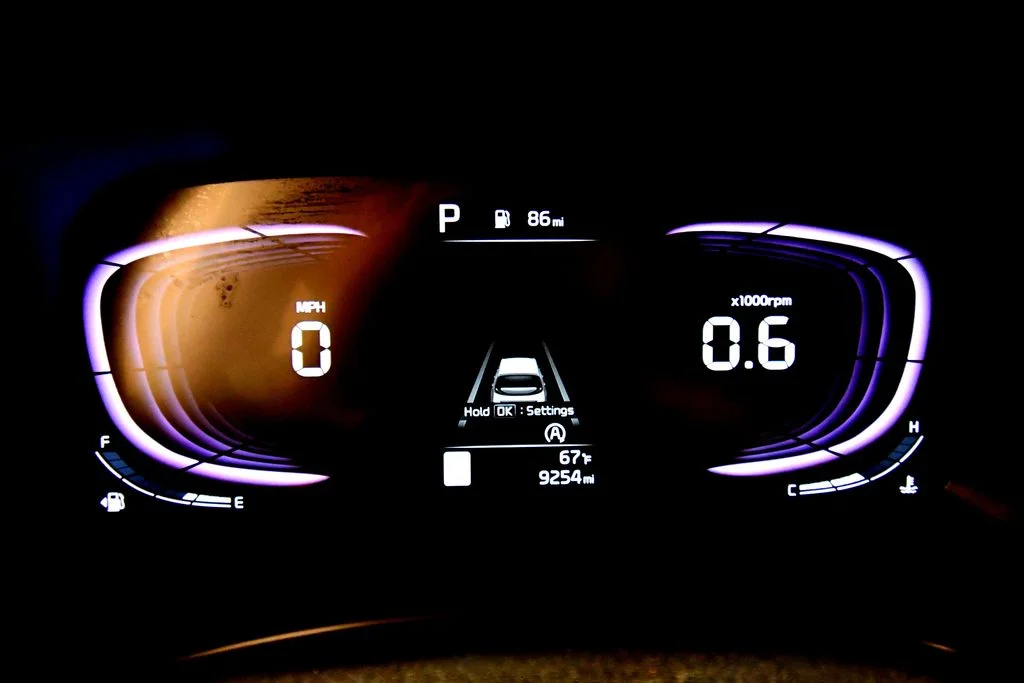 Certified Used 2025  Kia LX image 21