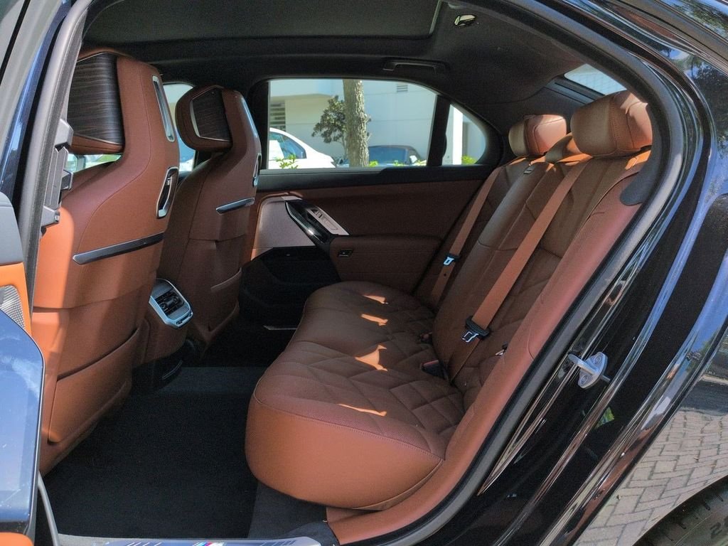 New 2026 Carbon Black Metallic BMW 760i xDrive image 14