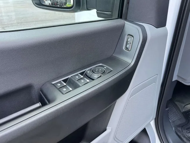 New 2026 Oxford White Ford XL image 12