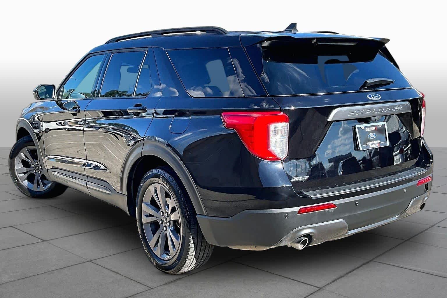 Certified Used 2024 Agate Black Metallic Ford XLT image 6