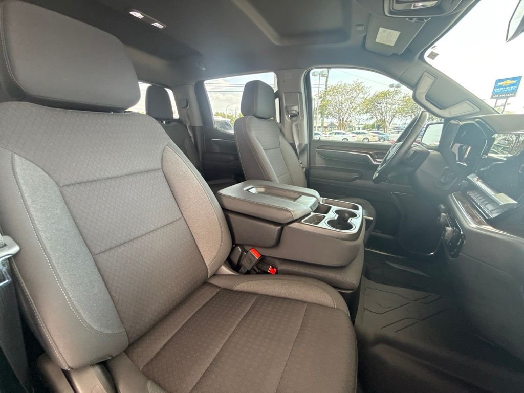 Used 2023 Gray Chevrolet LT image 34