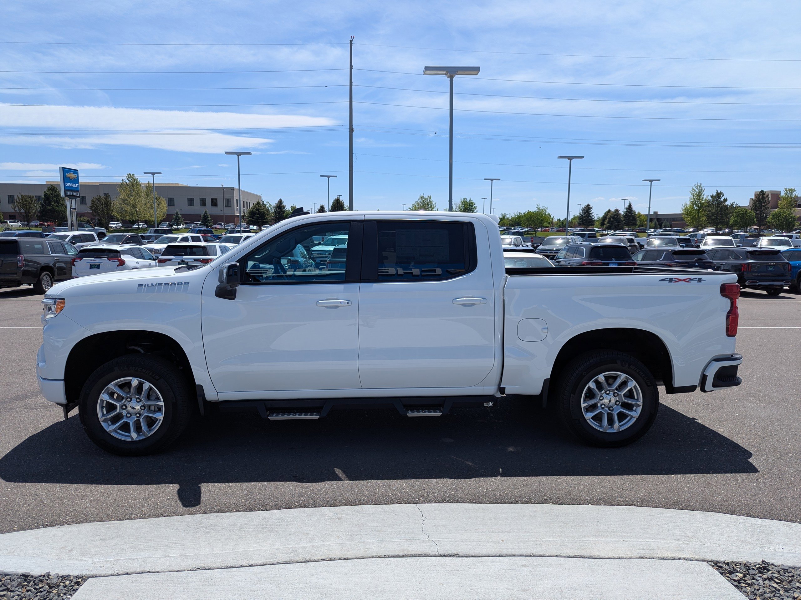 2025 Chevrolet Silverado 1500 RST - Photo 7