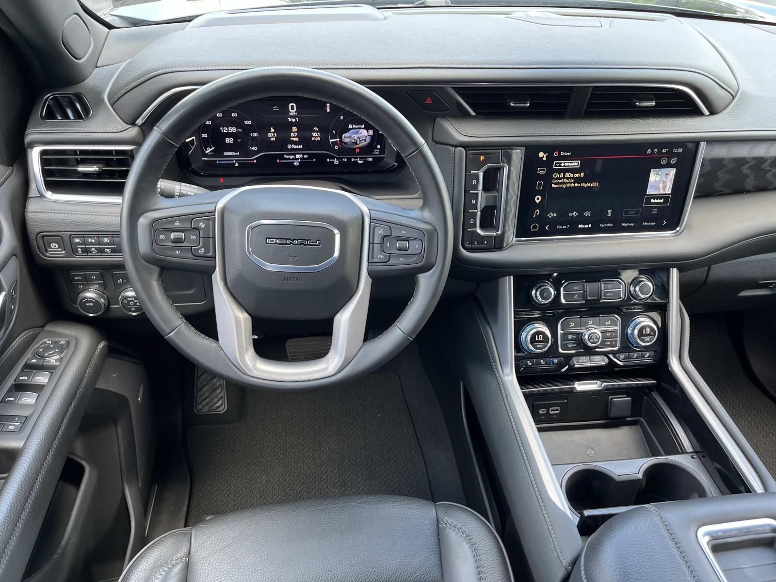 Used 2024 Onyx Black GMC Denali image 12