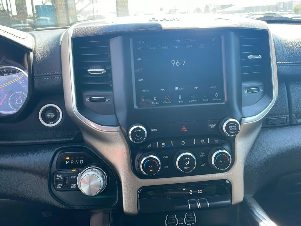 2020 RAM Ram 1500 Pickup Laramie - Photo 17